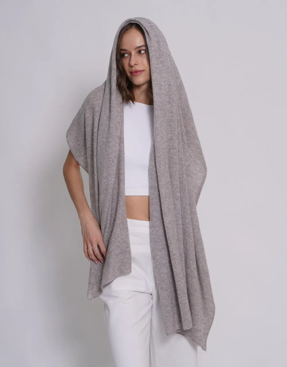 The Soft Cashmere Scarf in Koala